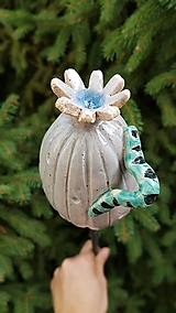 Dekorácie - PoPPy Caterpillar keramická výzdoba do záhrady - 15989687_