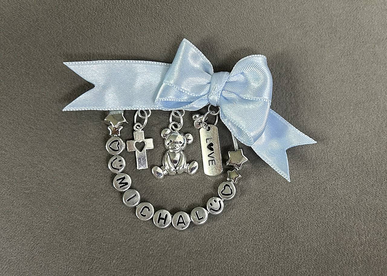 Okrasná mašlička na kočík/vajíčko s krížikom, love, mackom a menom