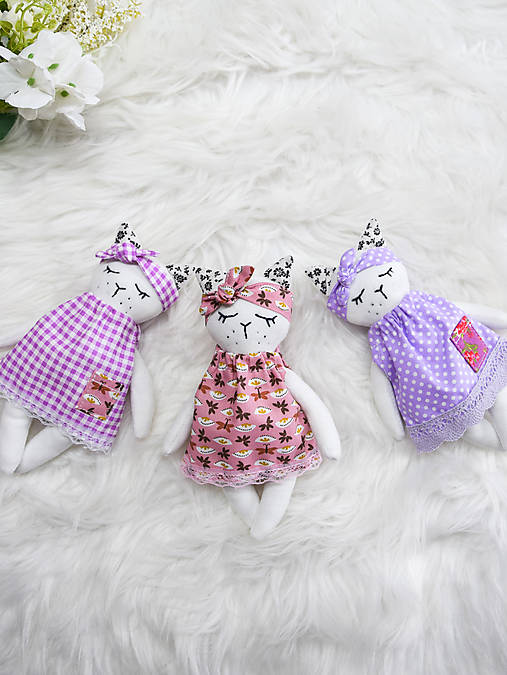 Hračky - Šaty pre mačičku Mínu-růžové - 15994088_