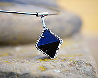 Náhrdelníky - Nerezový náhrdelník... " Black pyramid " - 15996387_