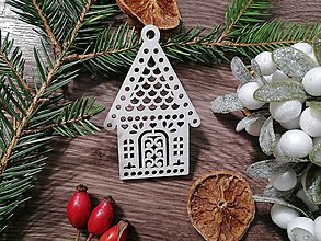 Dekorácie - Vianočná ozdoba z dreva biela domček - 15996565_