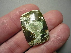 Minerály - Kabošon - chalcedon zelený 28 mm, č.8f - 16000094_
