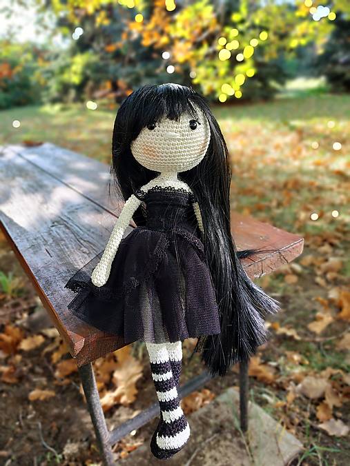 Háčkovaná bábika 