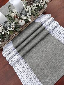 Úžitkový textil - Štola vianočná - šedá lemovaná drobnými šedými vločkami na bielej - 16004660_