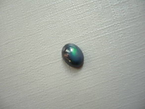 Minerály - Kabošon - etiopský opál 7 mm, č.41 - 16005644_