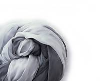 Šály a nákrčníky - "grey&white" hodvábny šál (pléd, štóla) skladom - 16006024_