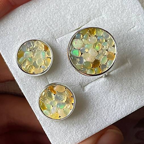 Opal Earrings / Náušnice s opálmi N0023