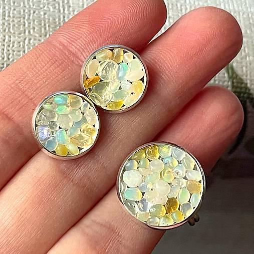 Opal Earrings / Náušnice s opálmi N0023