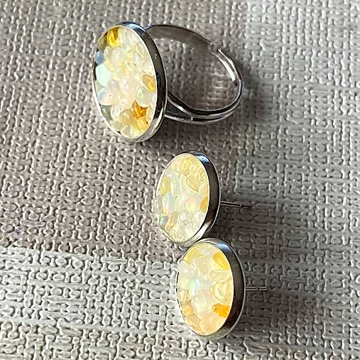 Opal Earrings / Náušnice s opálmi N0023