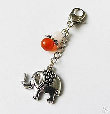 Kľúčenky - Handmade kľúčenka/prívesok so sloníkom a anjelom z ruženínu a karneolu - 16009502_
