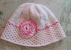 Detské čiapky - BIela čiapka s kvetinkou - 16011309_