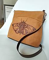 Kabelky - MILA "Moth2" kožená kabelka s vypaľovaným obrázkom - 16010256_