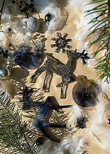 Dekorácie - Vianočná živicová ozdoba "vianočná guľa" (Čierna) - 16014377_