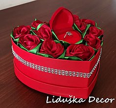 Dekorácie - Luxusný box s ružami a krabičkou na prstienok - 16013741_