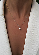 Náhrdelníky - Geneva - retiazka s bielou sladkovodnou perlou - 16013265_