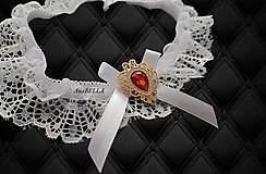 Spodná bielizeň - Jemný čipkovaný svadobný podväzok pre nevestu - 16016629_
