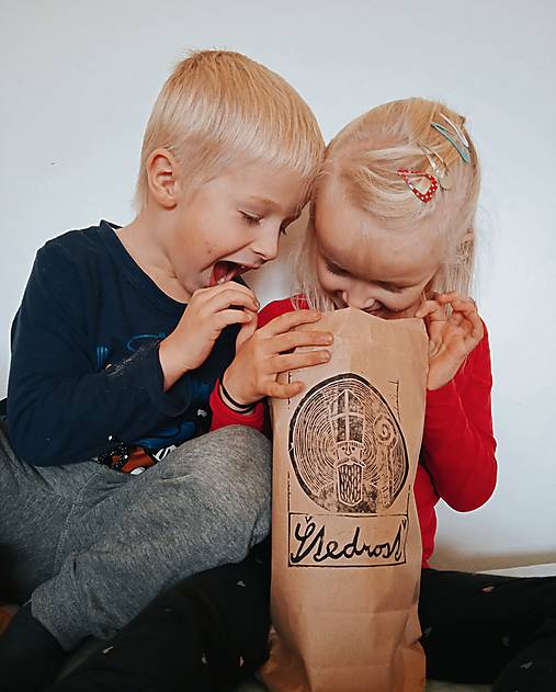 Grafika - Linoryt Štedrosť - vrecko na Mikuláša - 16015266_