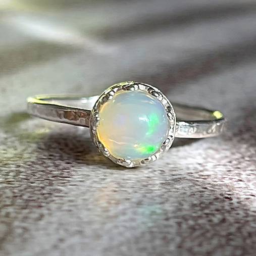 Welo Ethiopian Opal Filigree AG925 Silver Ring  / Strieborný prsteň s opálom E001