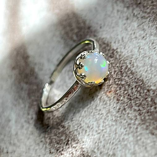 Welo Ethiopian Opal Filigree AG925 Silver Ring  / Strieborný prsteň s opálom E001
