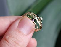 Prstene - Zlatý prsteň mini mini - fialový 2 - 16024335_