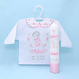 Detské oblečenie - Vyšívaná košieľka na krst "Sivo-ružový anjel s ružičkami" (EXPRES set košieľka + sviečka + SBD + darčeková krabica) - 16029071_
