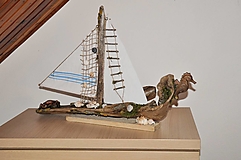 Dekorácie - Loď z naplaveného dreva - 16032326_
