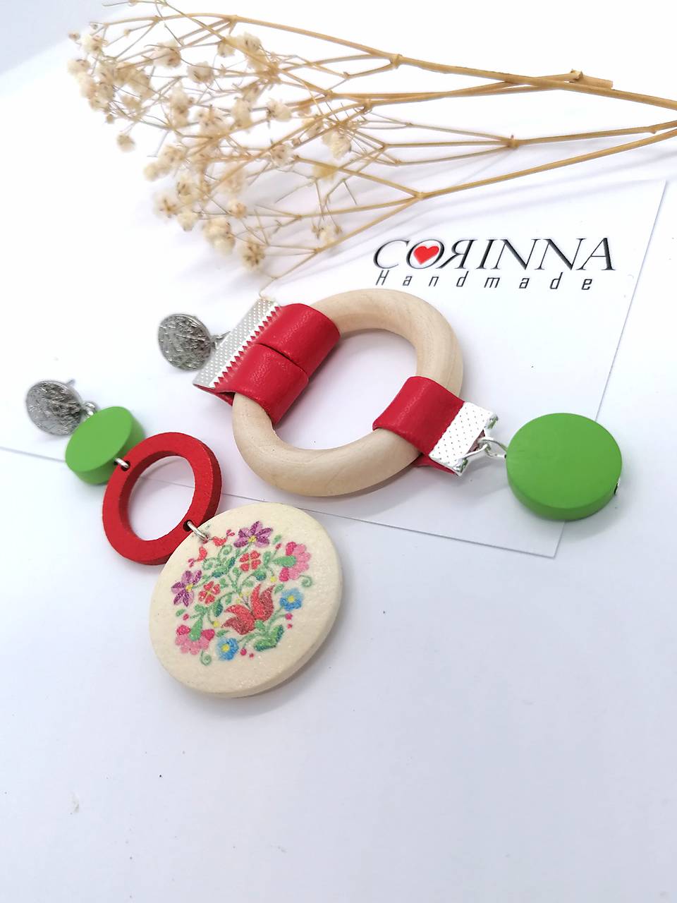 Folklórne asymetrické náušnice "Fanncis" 