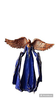 Dekorácie - Anjel bronzovo modrý 41 cm - 16033783_