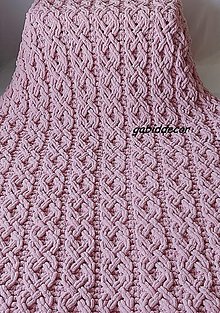 Úžitkový textil - Jemnučká a ľahká deka z priadze alize puffy púdrovo ružová (Deka, rozmery cca (120 x 170) cm, farba púdrová ružová) - 16034568_
