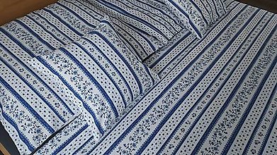 Úžitkový textil - Posteľné prádlo (Modrý ľudový vzor na bielej) - 16035506_
