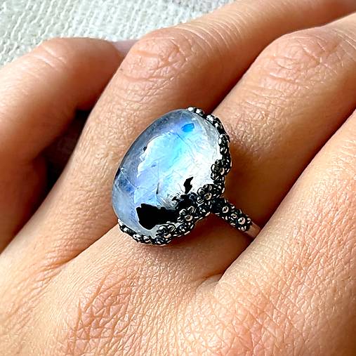 Moonstone Tourmaline Filigree Flower AG925 Silver Ring  / Strieborný prsteň s mesačným kameňom s turmalínom E002