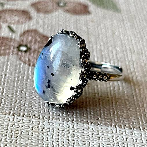 Moonstone Tourmaline Filigree Flower AG925 Silver Ring  / Strieborný prsteň s mesačným kameňom s turmalínom E002