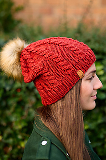 Čiapky, čelenky, klobúky - Tehlovo-červená čiapka s osmičkami - 16037527_