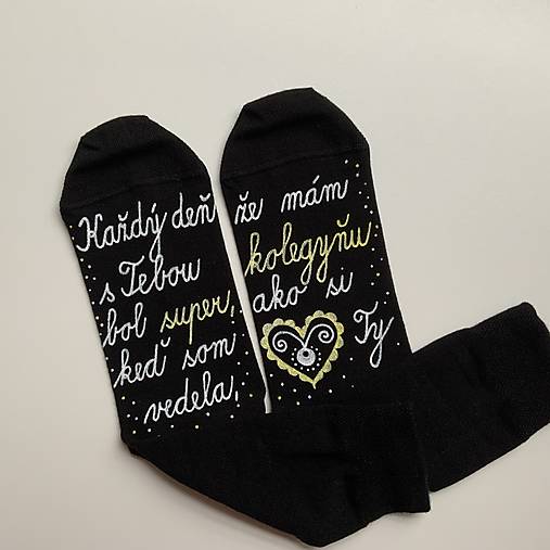 Maľované ponožky pre super KOLEGYŇU (na rozlúčku čierne)