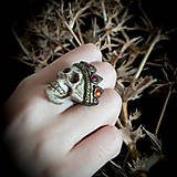 Prstene - Gotický prsteň lebka v korune Memento mori Halloween mystika - 16039350_