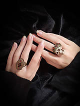 Prstene - Gotický prsteň lebka v korune Memento mori Halloween mystika - 16039351_