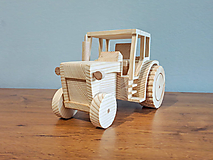 Hračky - Drevený traktor - 16043326_