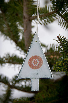 Dekorácie - Vianočná ozdoba - stromček (Biela) - 16043516_