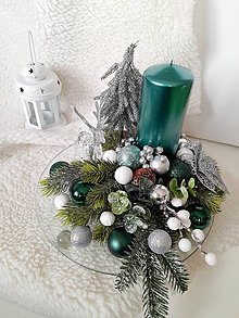 Dekorácie - Vianočná dekorácia- v lese - 16045477_