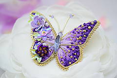 Brošne - Vyšívaná brošňa fialový motýlik - 16046505_