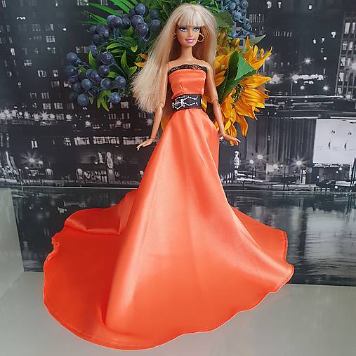 Halloweenske šaty pre Barbie