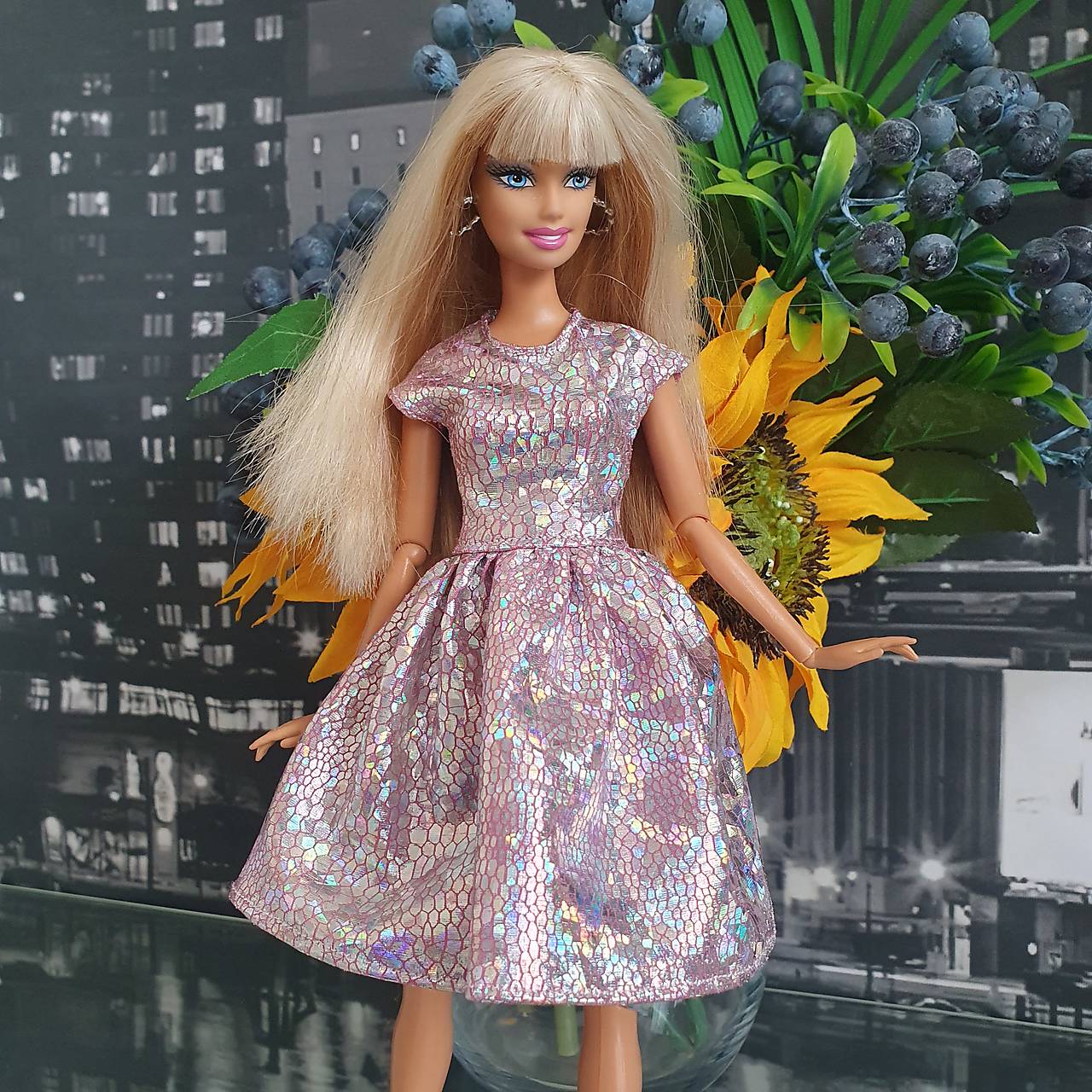 Diamantové midi šaty pre Barbie