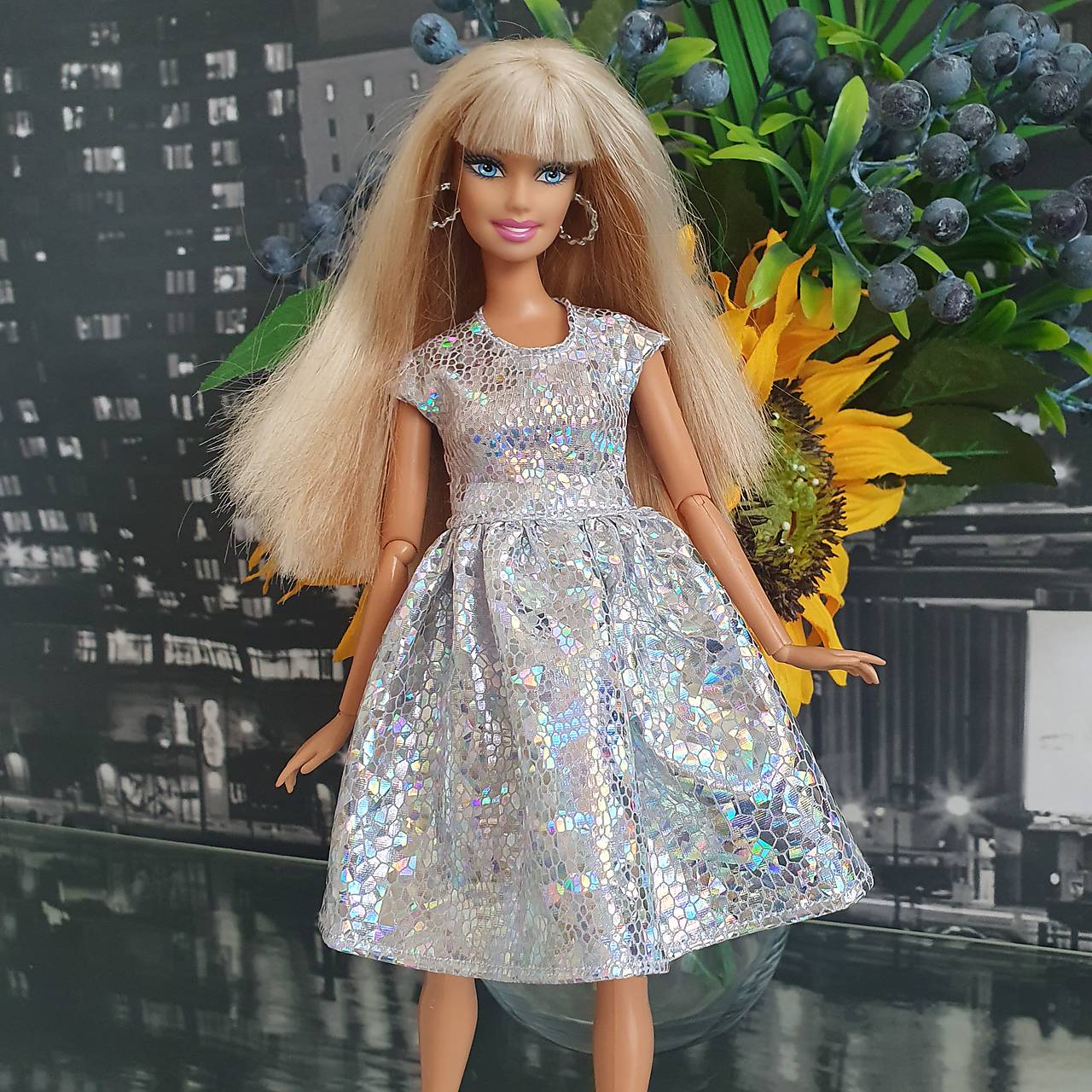 Diamantové midi šaty pre Barbie