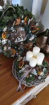 Dekorácie - Adventný vianočný voňavý veniec - 16048418_