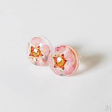 Náušnice - Bledoružové živicové antialergické napichovacie náušnice s kvetmi - 16049202_