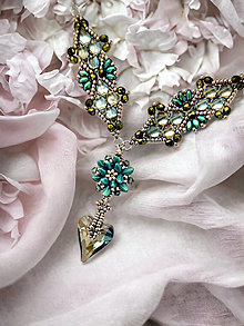 Náhrdelníky - Láskykvet | elegantný zelený náhrdelník - 16052143_