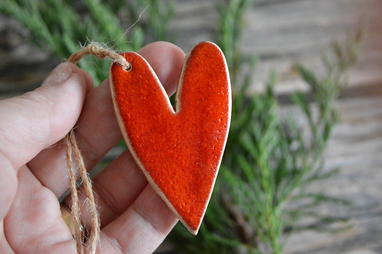 Keramická ozdoba na stromček (Srdiečko)