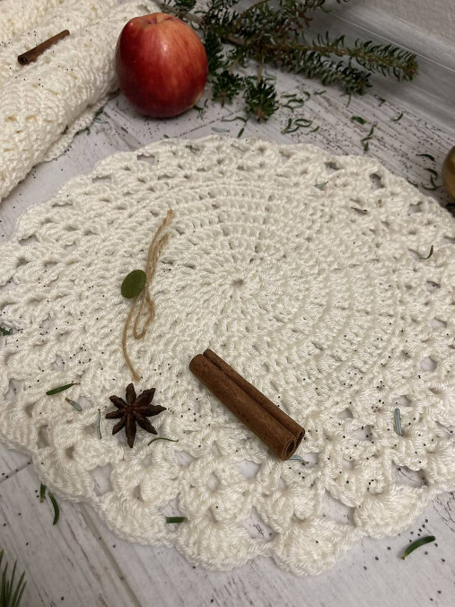 Úžitkový textil - prestieranie "háčkované" KRÉM" - 16051640_