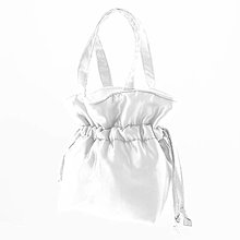 Kabelky - Spoločenská saténová kabelka bielá so sťahovacou šnúrkou japanese styl - 16056428_