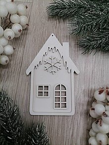 Dekorácie - Vianočná ozdoba na stromček - biely domček - 16053900_